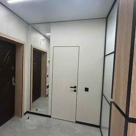 Апартаменти В Центрі На Проскурівського Підпілля Khmel'nyts'kyy Exterior photo